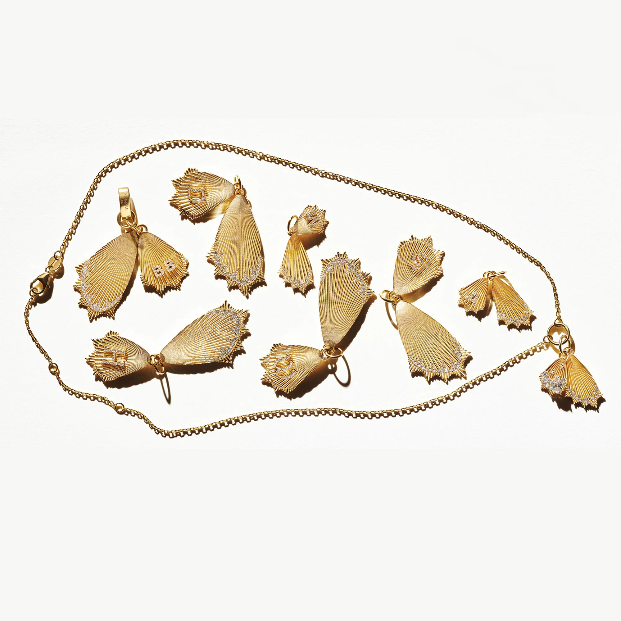 Reverie | Encrusted Butterfly Wings Thread Necklace | Diamonds, Yellow Gold - Image 4