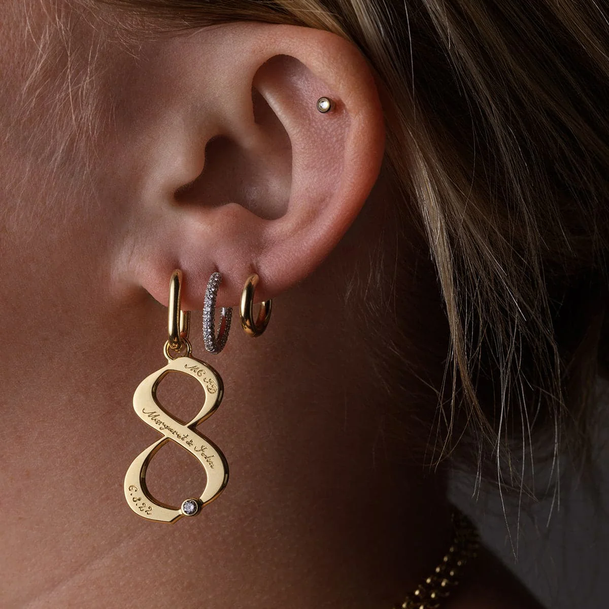 Personalized - Foundation | Engravable Number '8' Oversized Pendant | Diamond, Yellow Gold - Image 4
