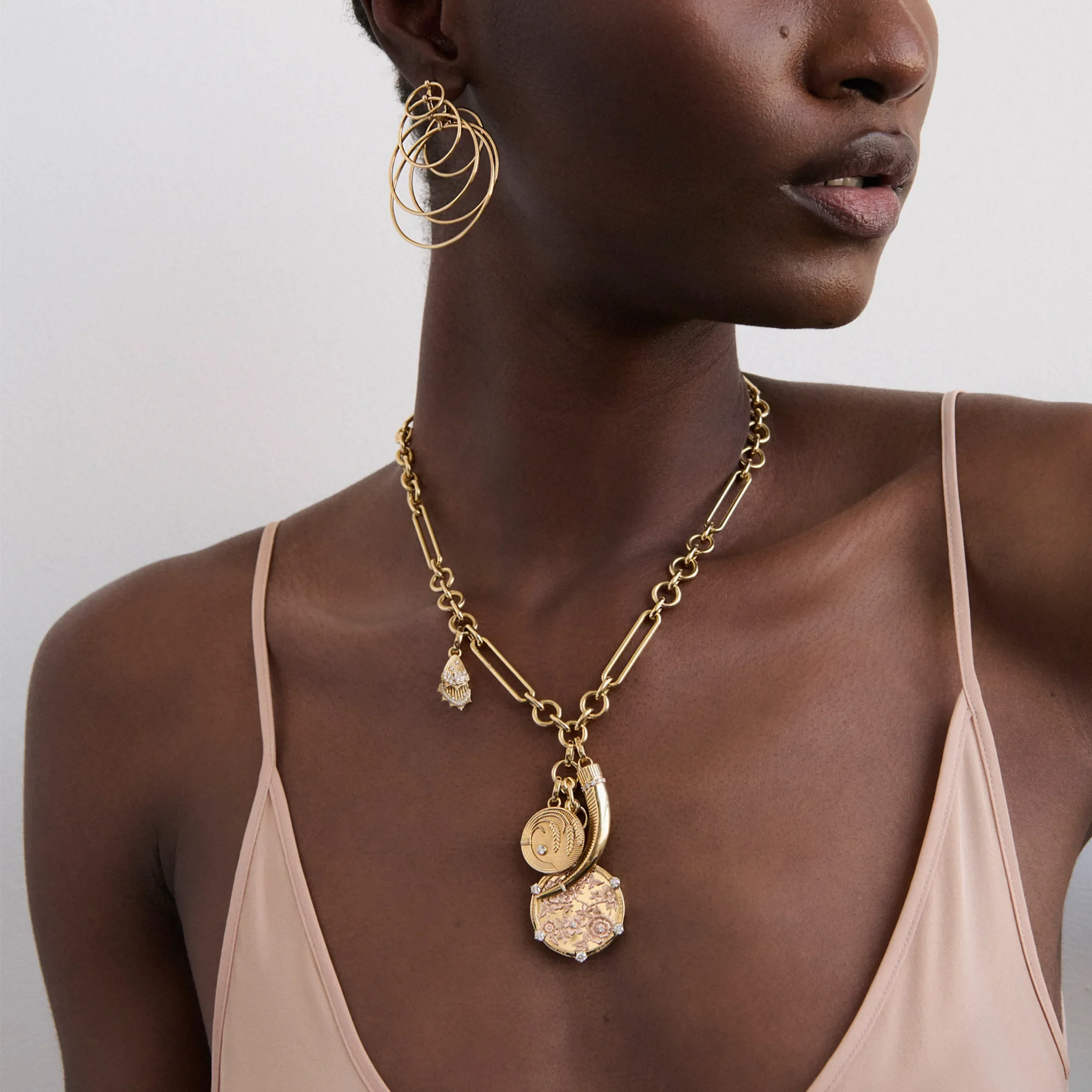 Resilience - Infinite Gratitude | Floral Screen and Braided Wheat Midsize Mixed Clip Necklace | Diamonds, Mixed Gold - Image 2