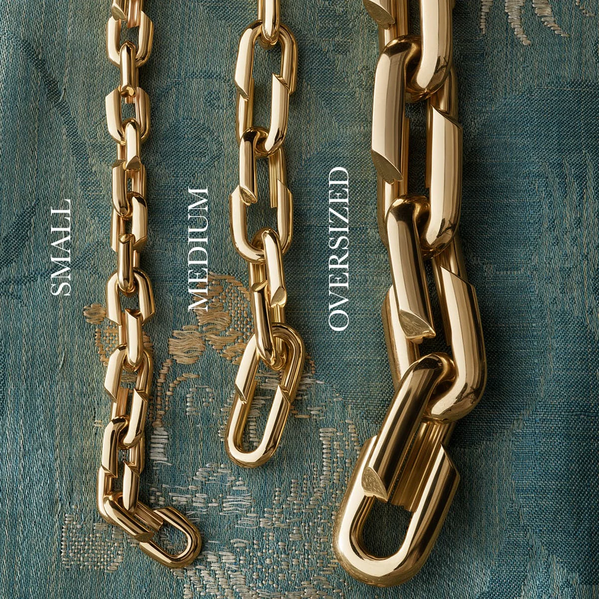 Strong Hearts | Small Love Link Bracelet | Yellow Gold - Image 3