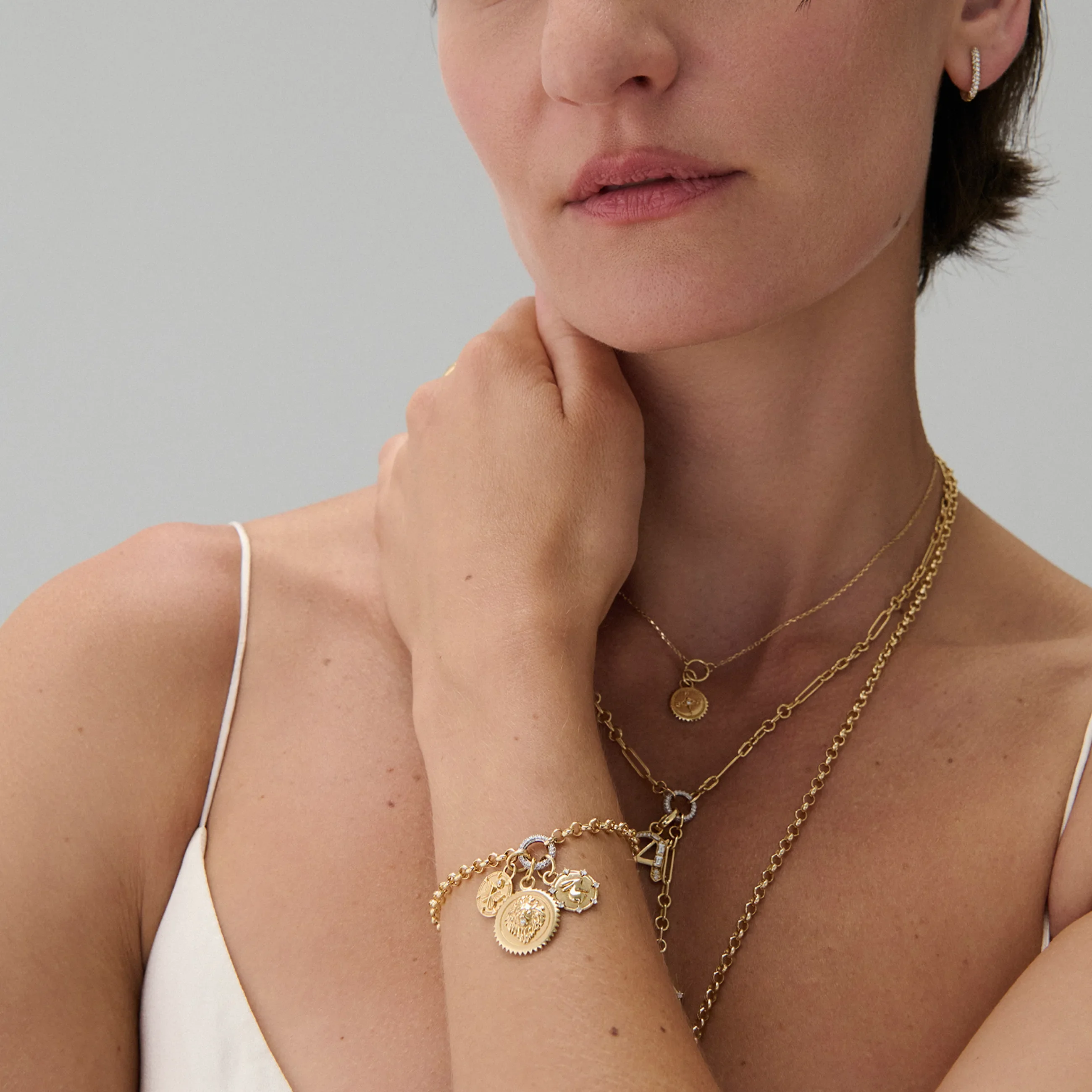 Strength - Reverie | Butterfly and Bunny Medium Belcher Charm Bracelet | Diamonds, Yellow Gold - Image 2