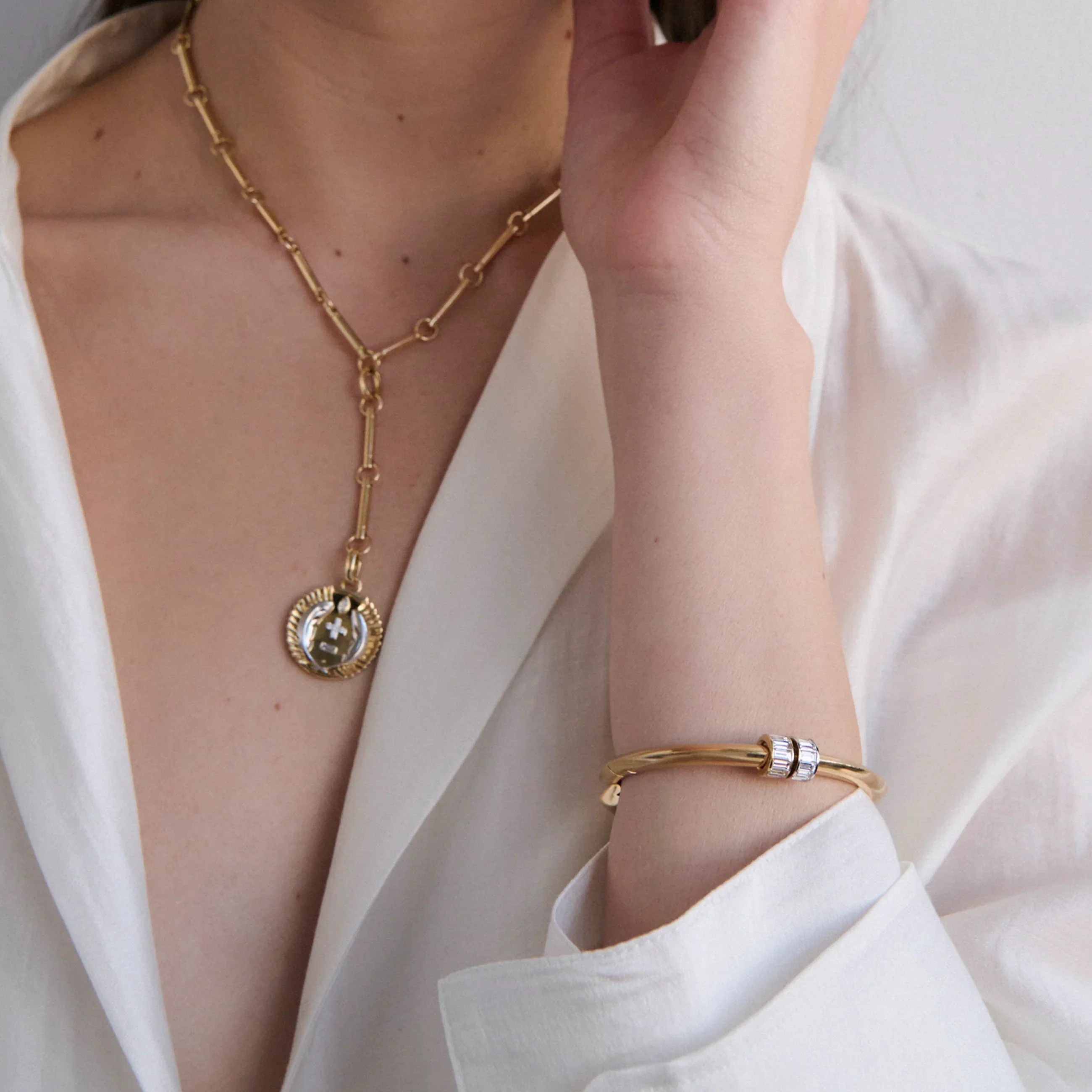 True Love | Two Baguette Strong Heart Bangle | Diamonds, Mixed Gold - Image 2